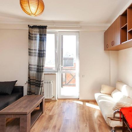 Wehost Cozy And Comfortable Studio 구다우리 외부 사진