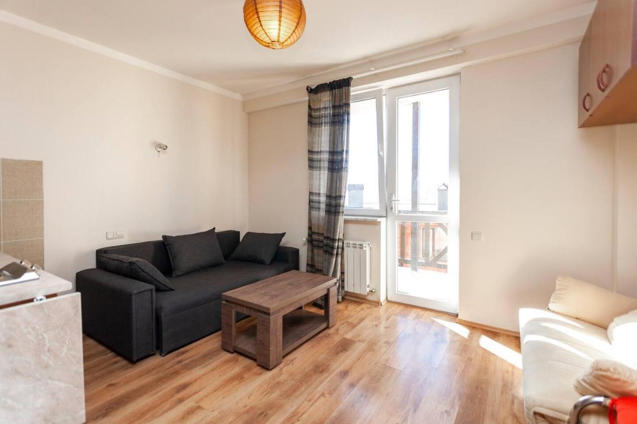 Wehost Cozy And Comfortable Studio 구다우리 외부 사진
